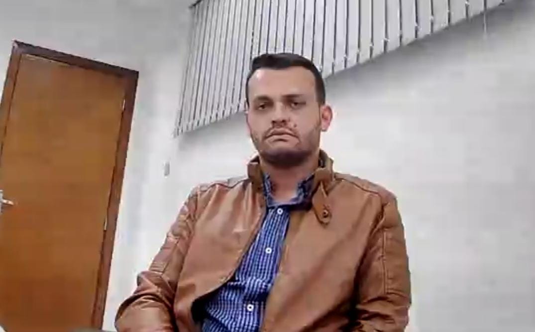 Em audiência de custódia, PM que confessou homicídio de personal em Várzea Grande alegou depressão; Justiça manteve prisão
